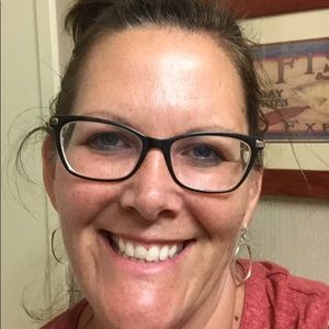 Meet your Posher, Dana